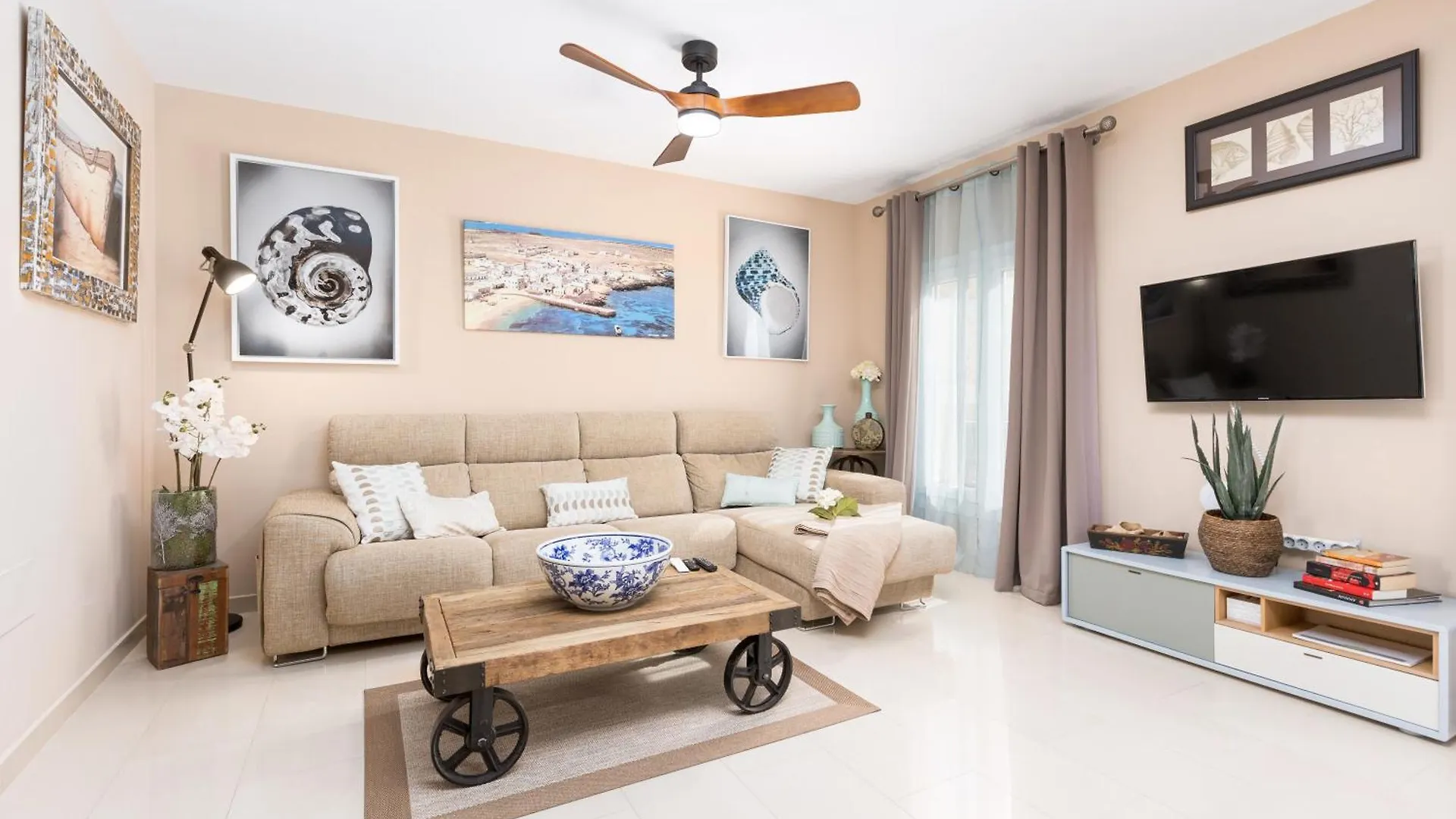 Home2Book Luxury Villa Pool & Terrace, Corralejo
