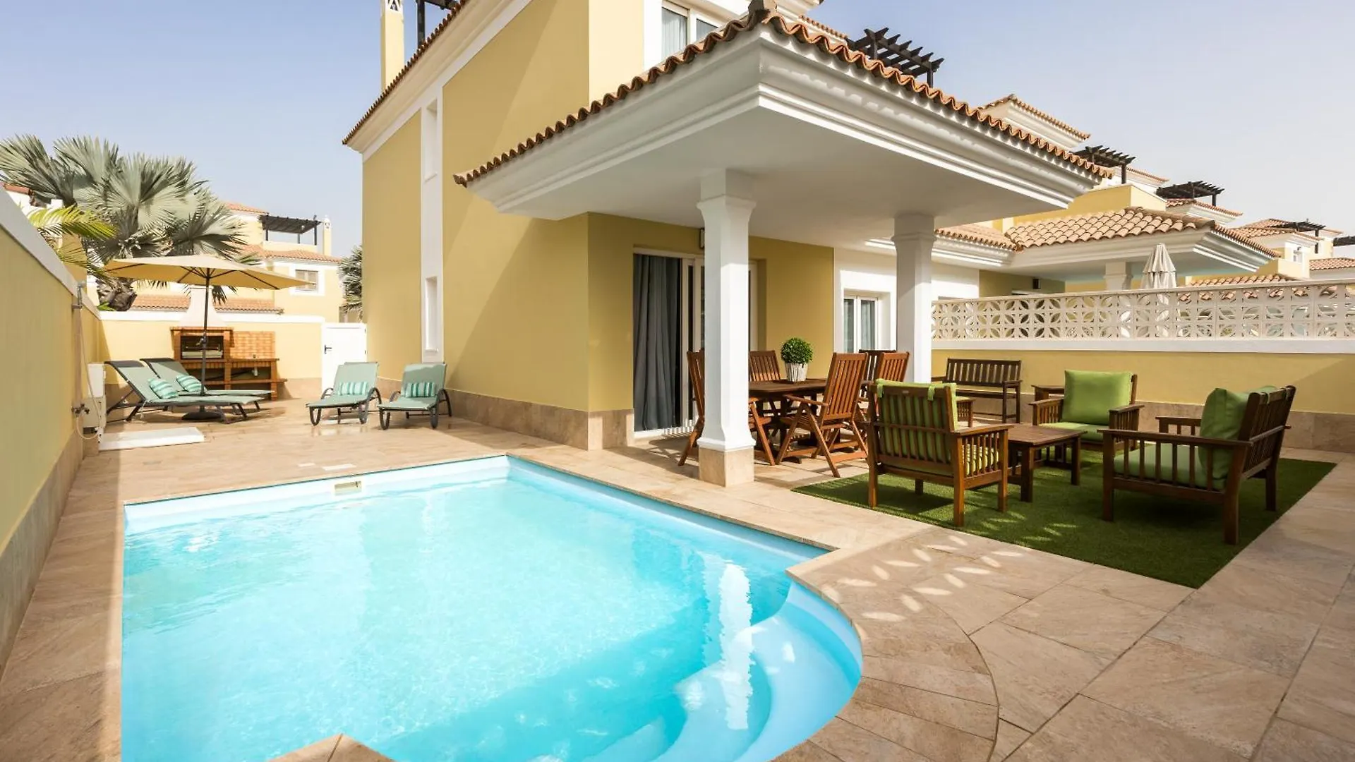 Home2Book Luxury Villa Pool & Terrace, Corralejo